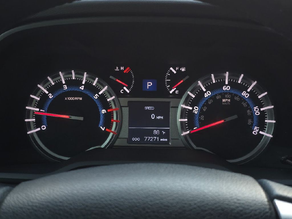 2018 Toyota 4Runner Image 32