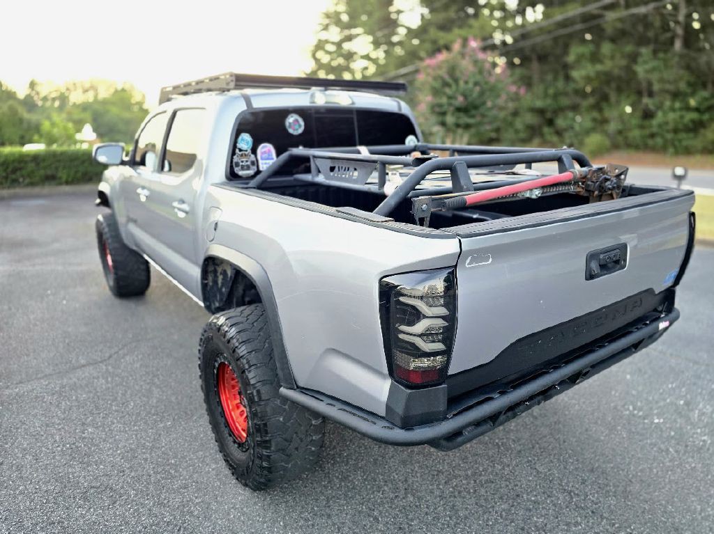 2018 Toyota Tacoma Image 6