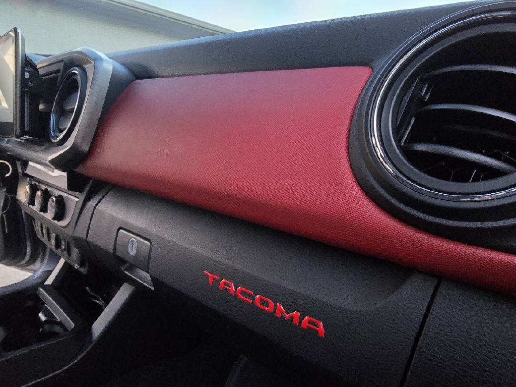 2018 Toyota Tacoma Image 28