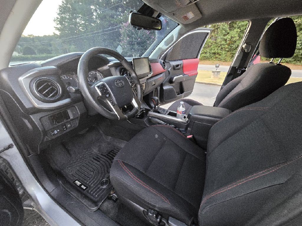 2018 Toyota Tacoma Image 31