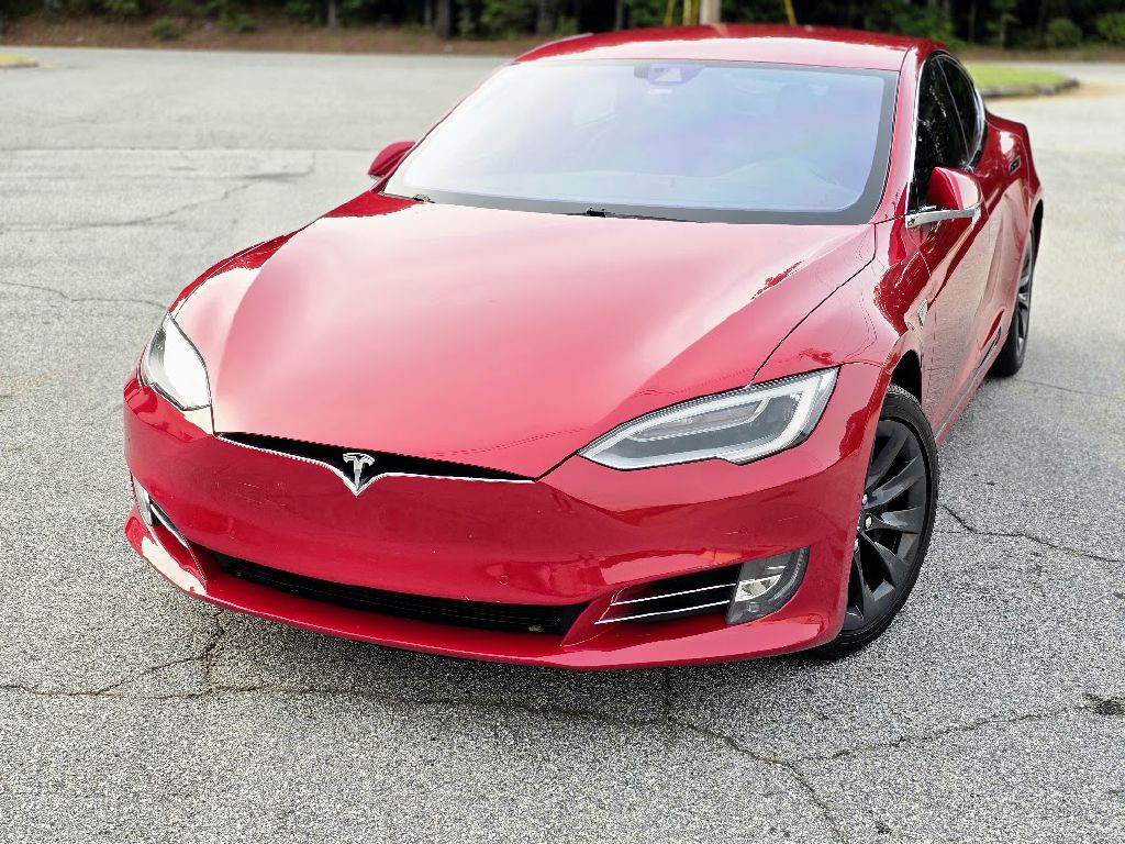 2016 Tesla Model S Image 2