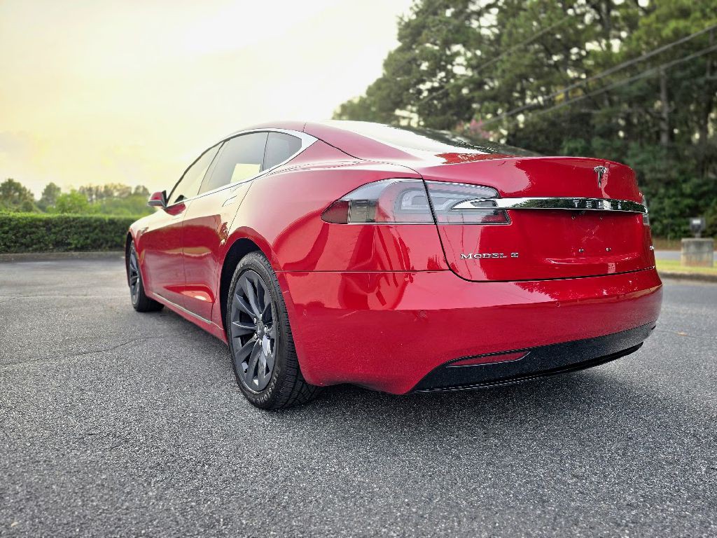 2016 Tesla Model S Image 6