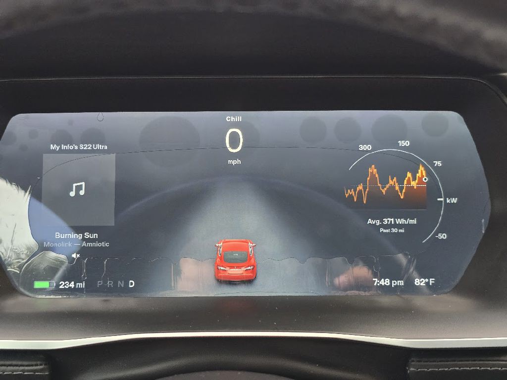 2016 Tesla Model S Image 40
