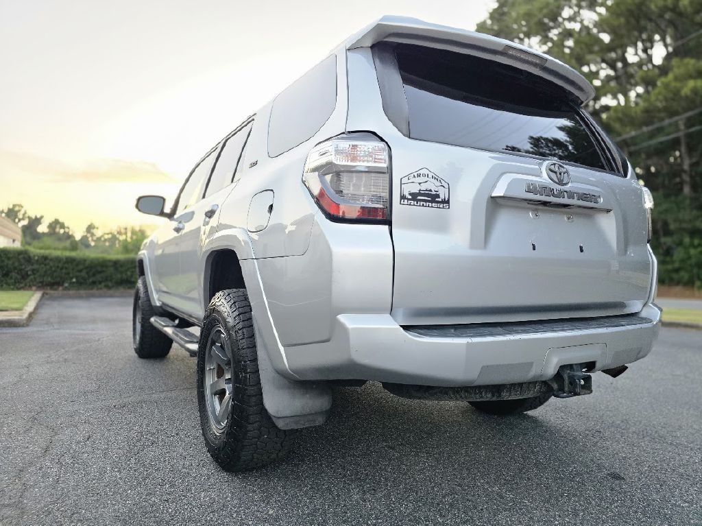 2016 Toyota 4Runner Image 5