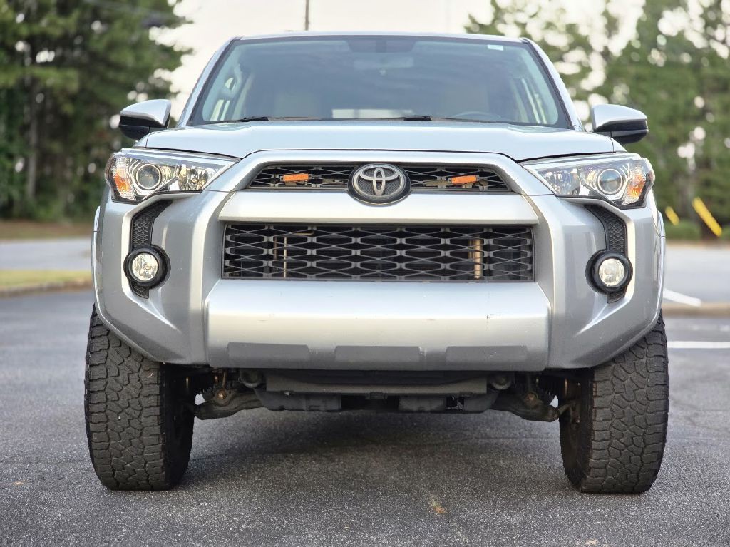 2016 Toyota 4Runner Image 11