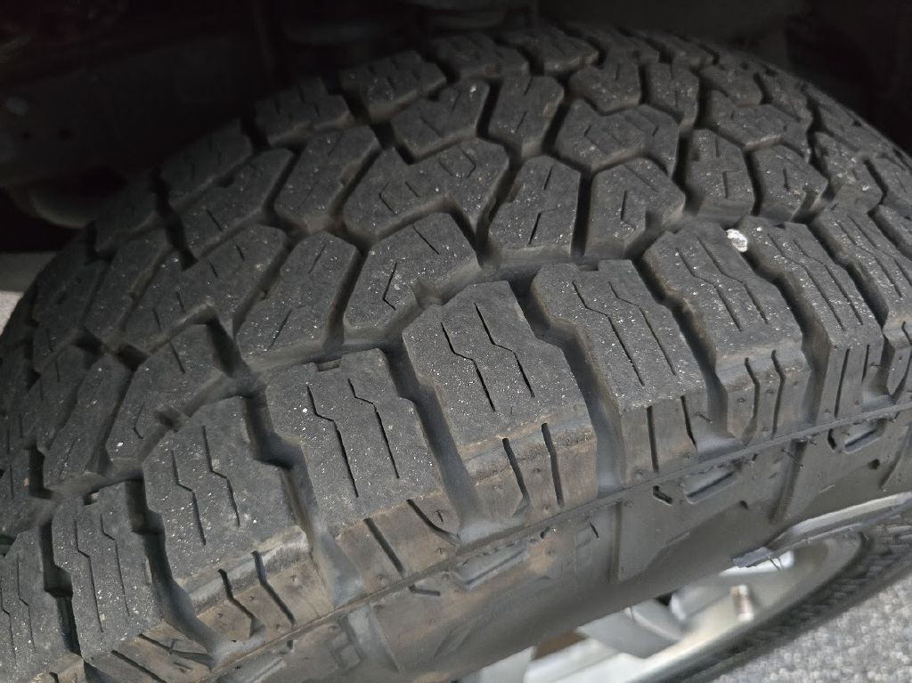 2016 Toyota 4Runner Image 13