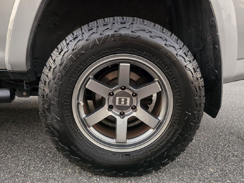 2016 Toyota 4Runner Image 14