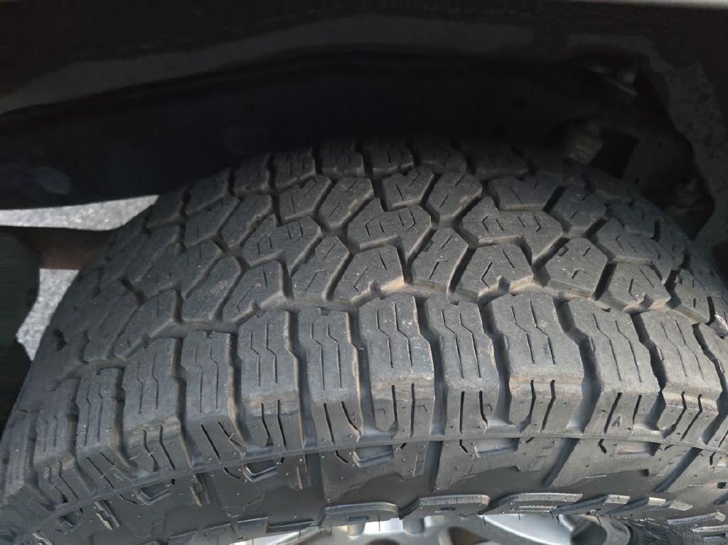 2016 Toyota 4Runner Image 17