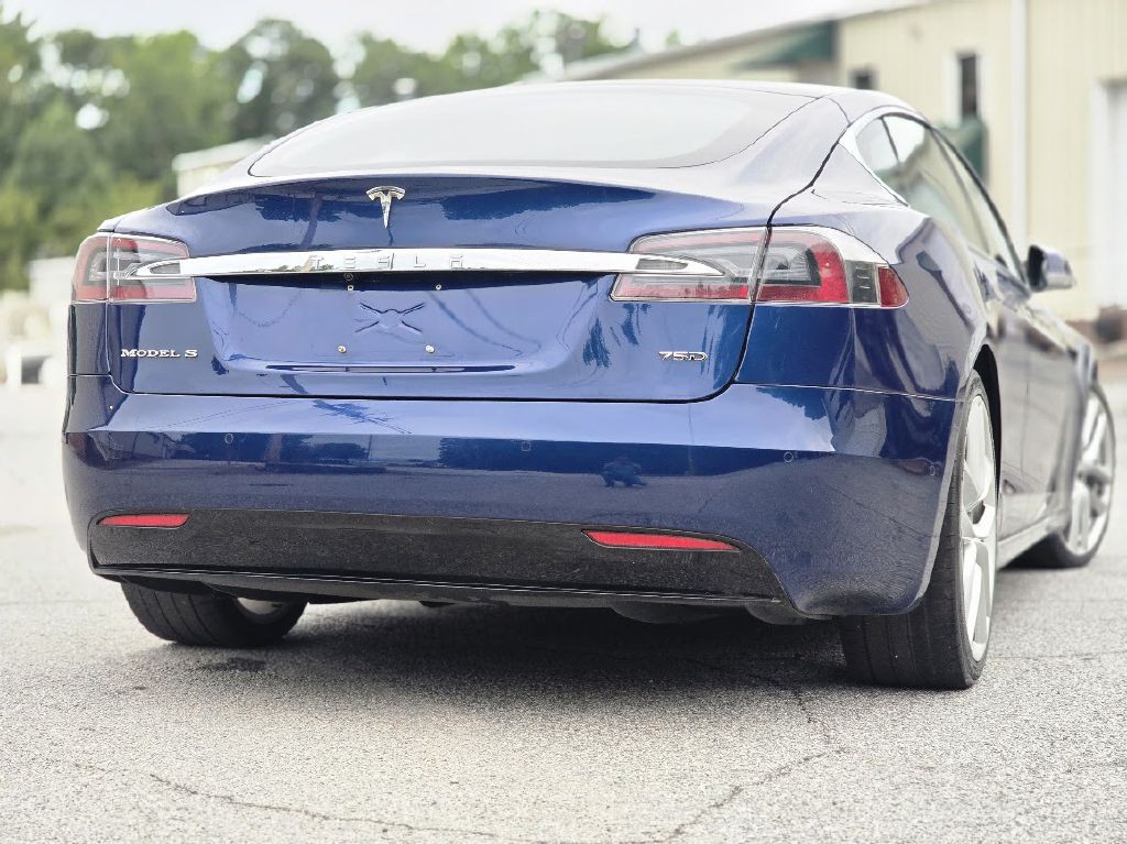 2017 Tesla Model S Image 6