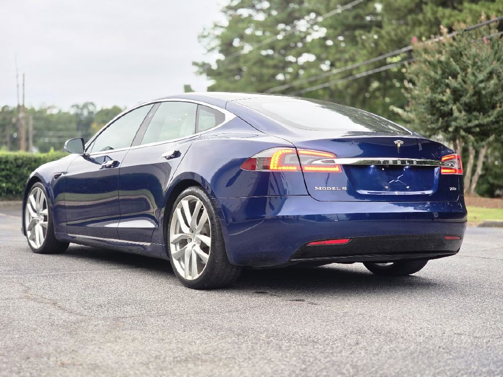 2017 Tesla Model S Image 8