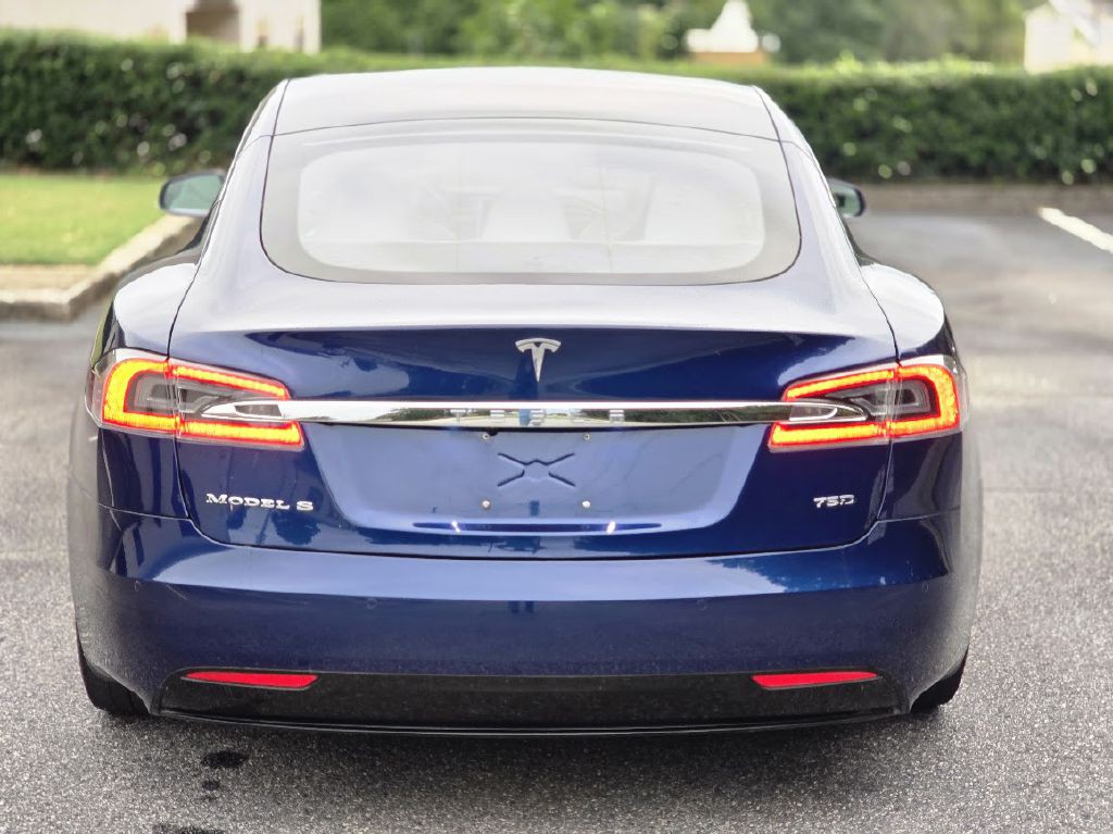 2017 Tesla Model S Image 10