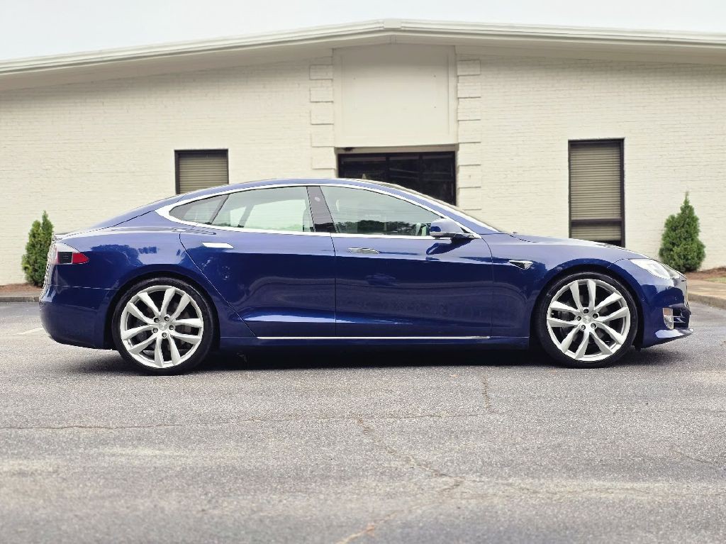 2017 Tesla Model S Image 14