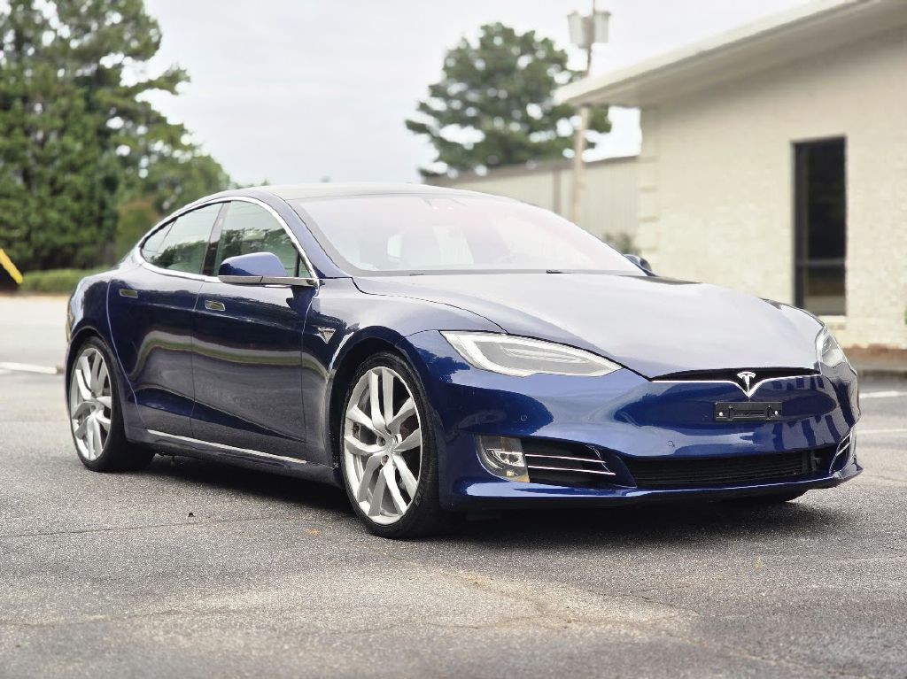 2017 Tesla Model S Image 15