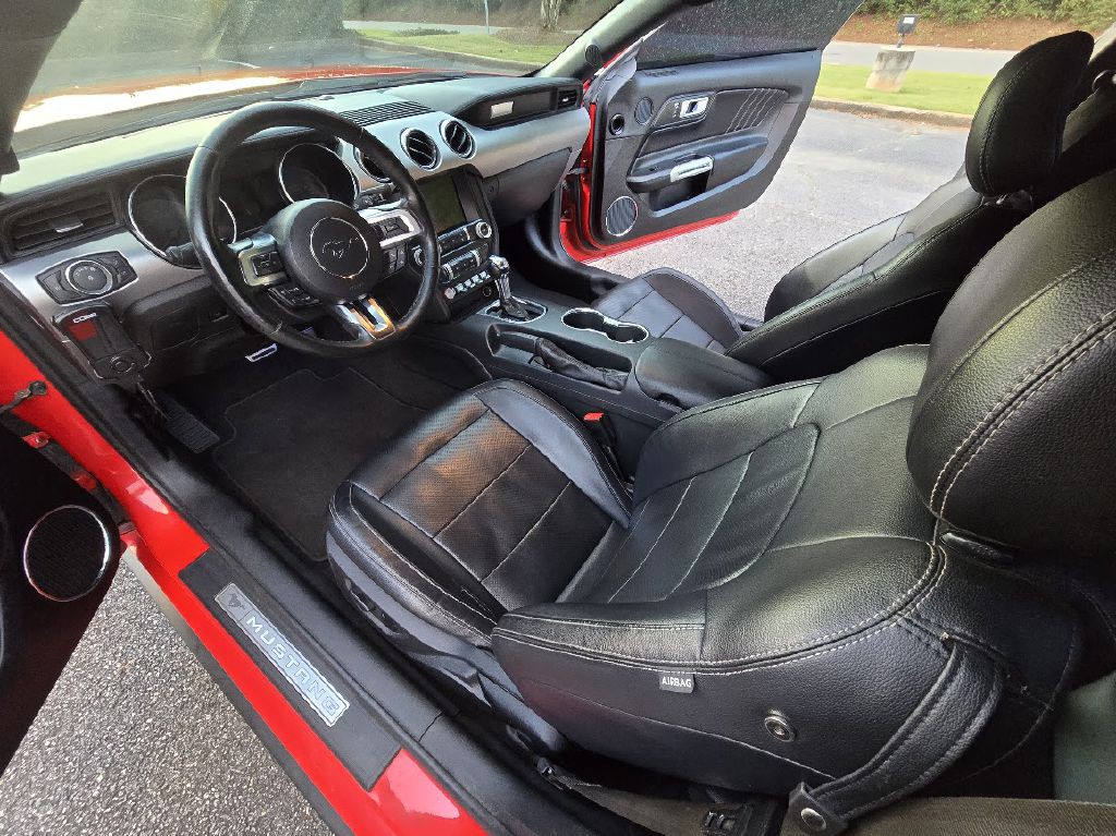 2021 Ford Mustang Image 26