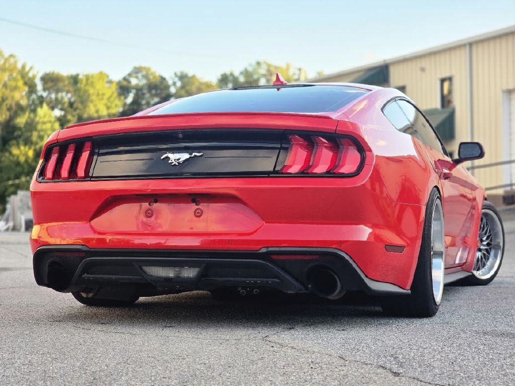 2021 Ford Mustang Image 3