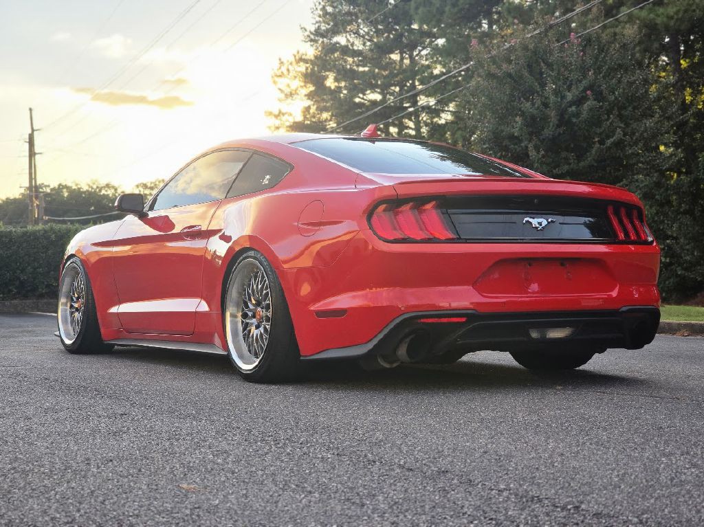 2021 Ford Mustang Image 5