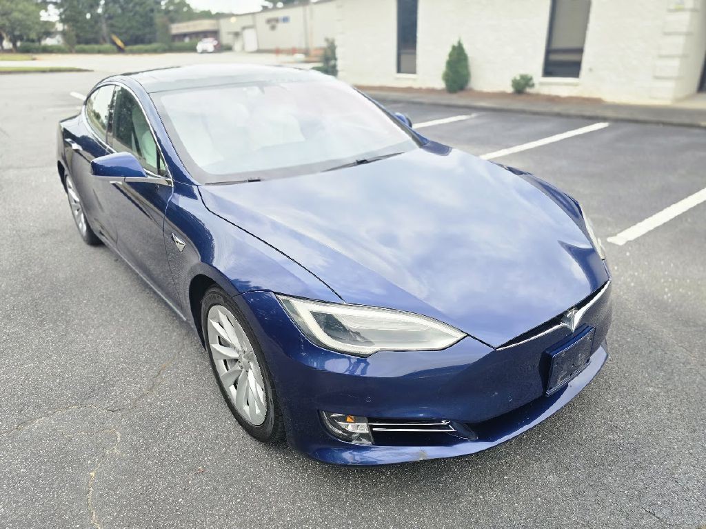 2018 Tesla Model S Image 16