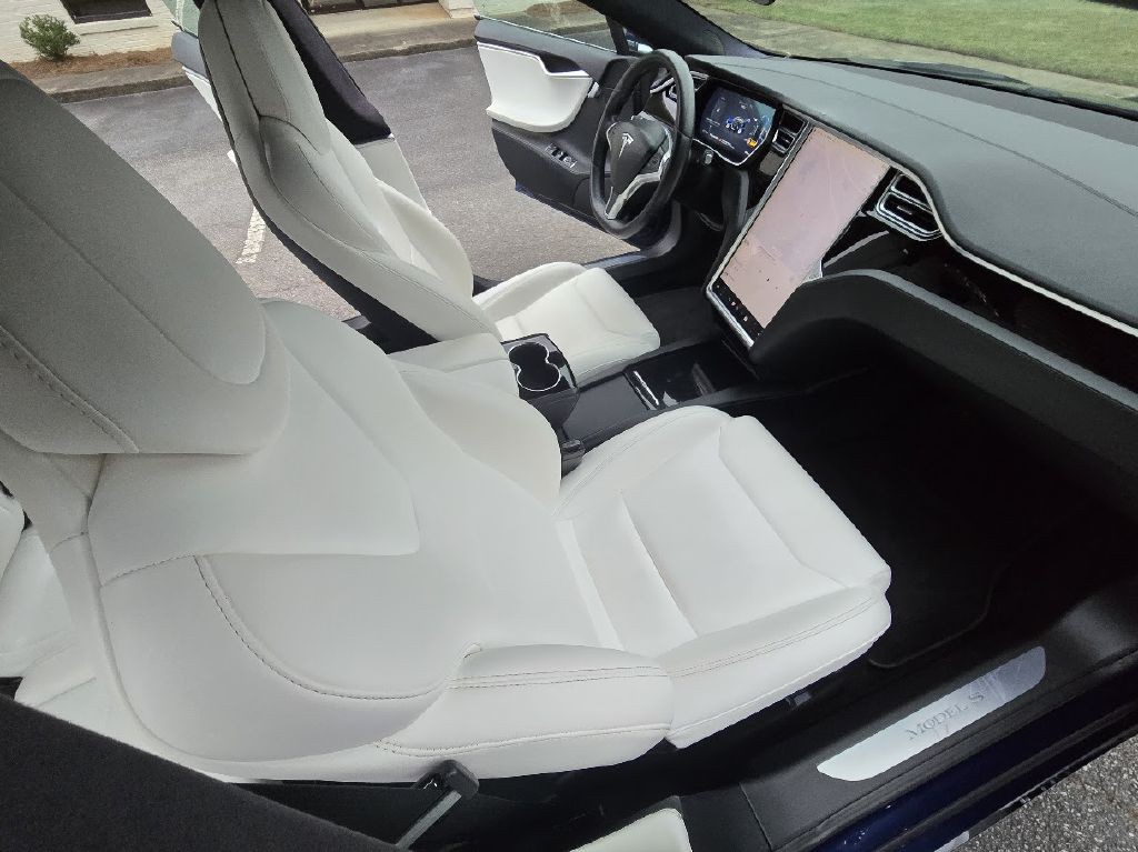 2018 Tesla Model S Image 18