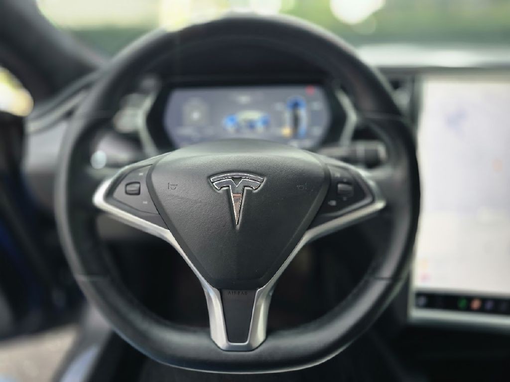 2018 Tesla Model S Image 30