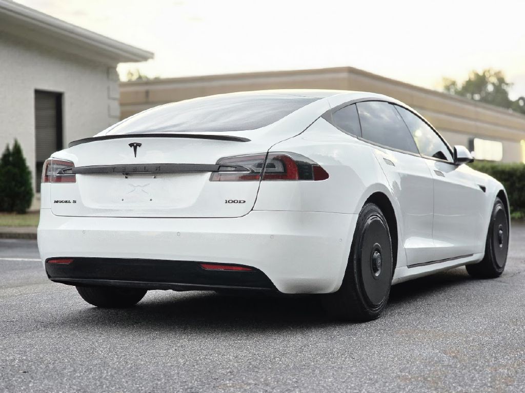 2018 Tesla Model S Image 11