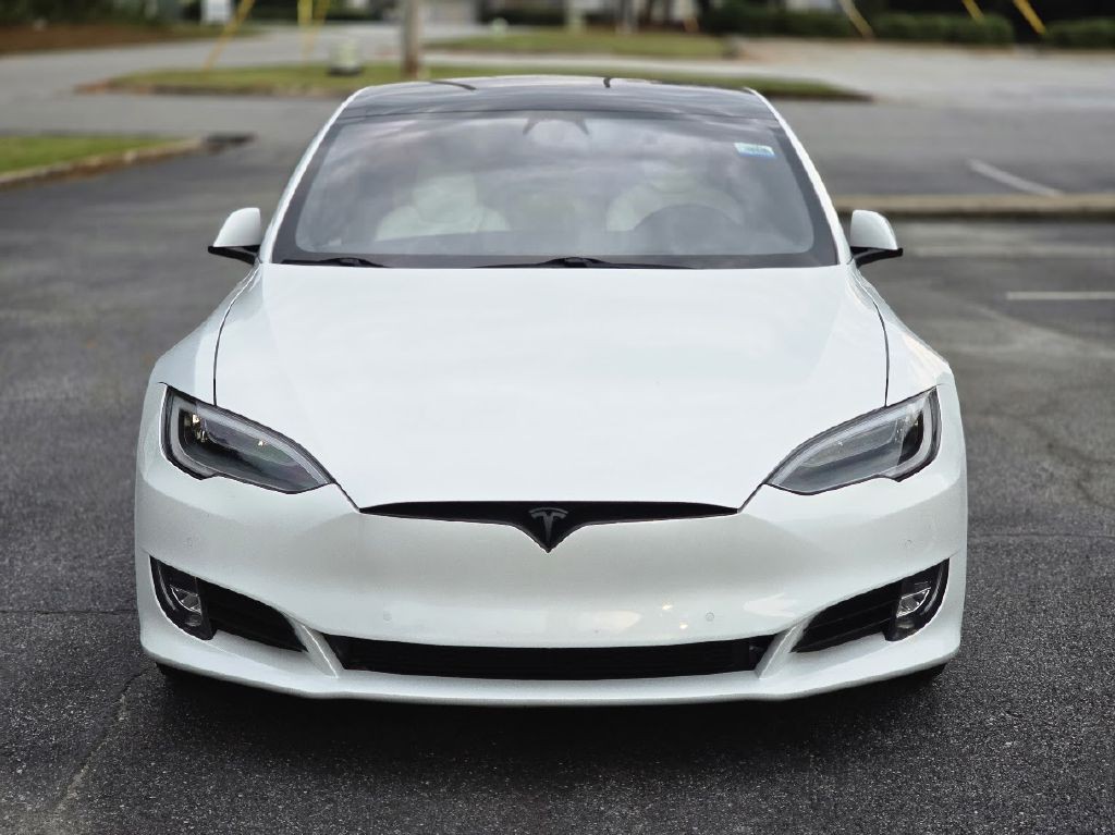 2018 Tesla Model S Image 15