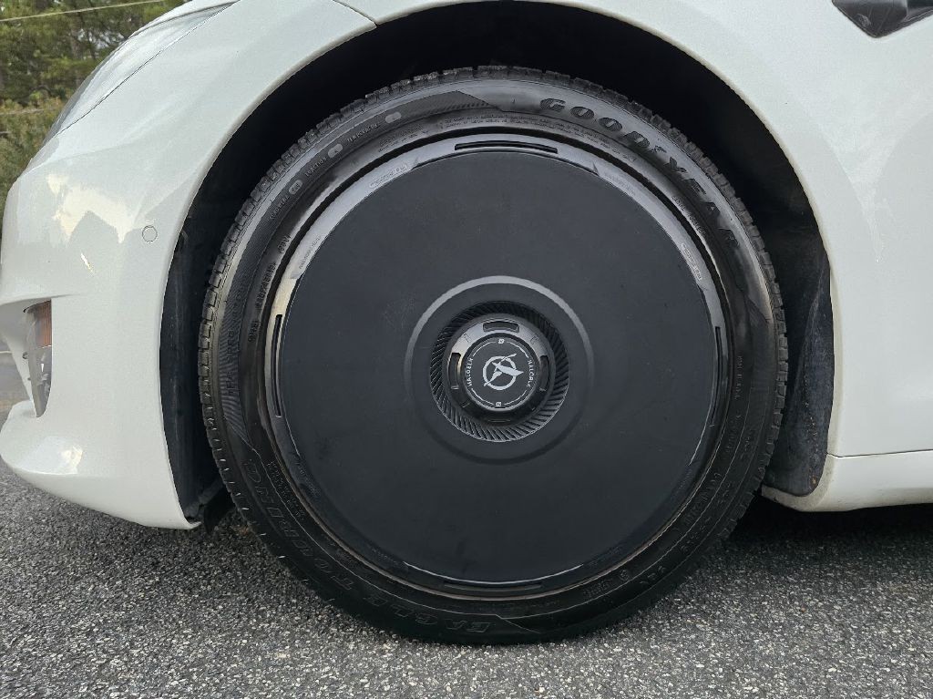 2018 Tesla Model S Image 17