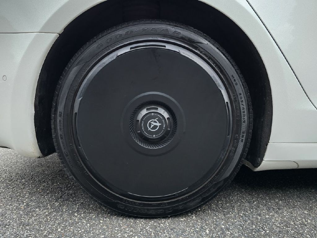 2018 Tesla Model S Image 19