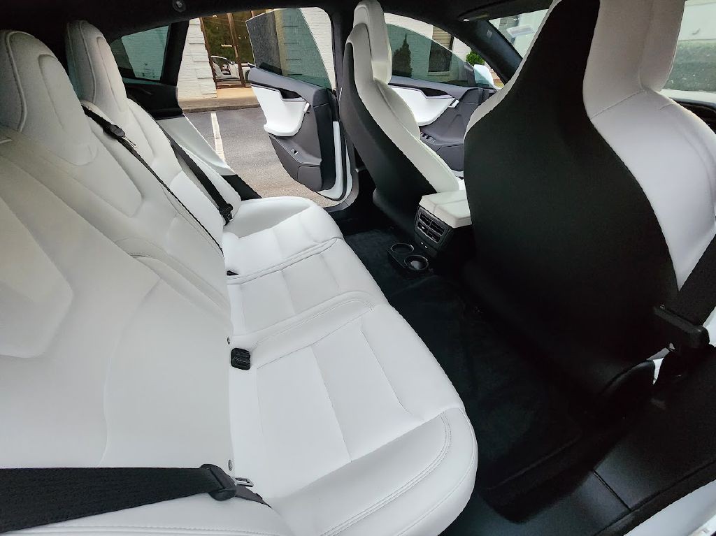 2018 Tesla Model S Image 25
