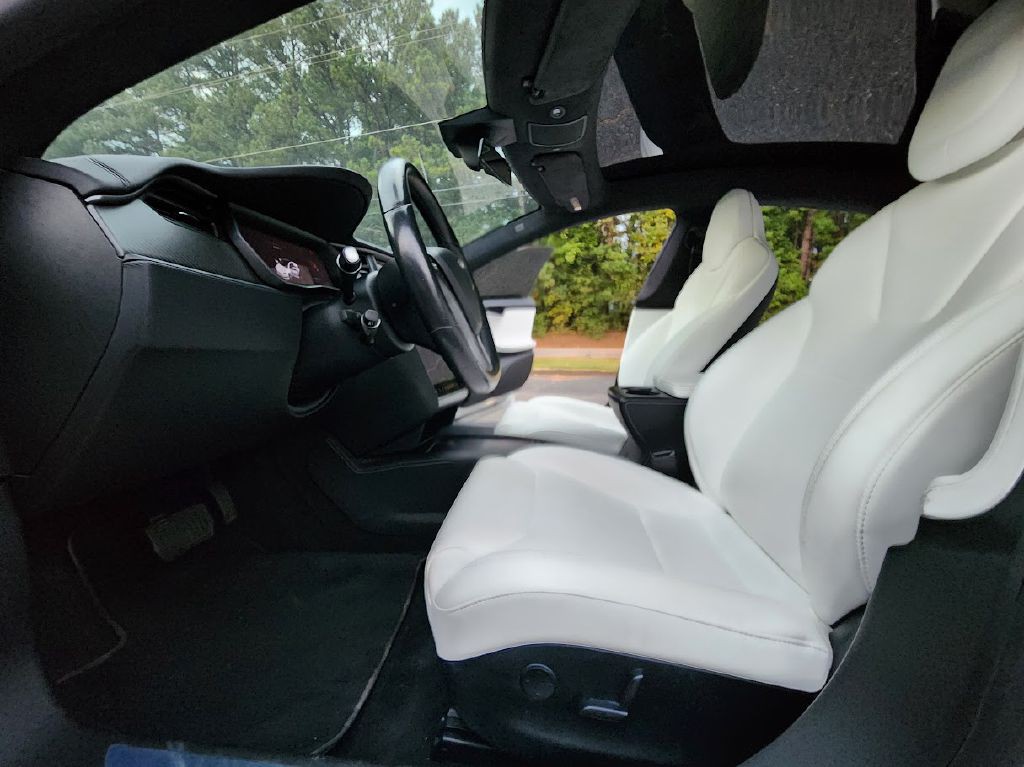 2018 Tesla Model S Image 29