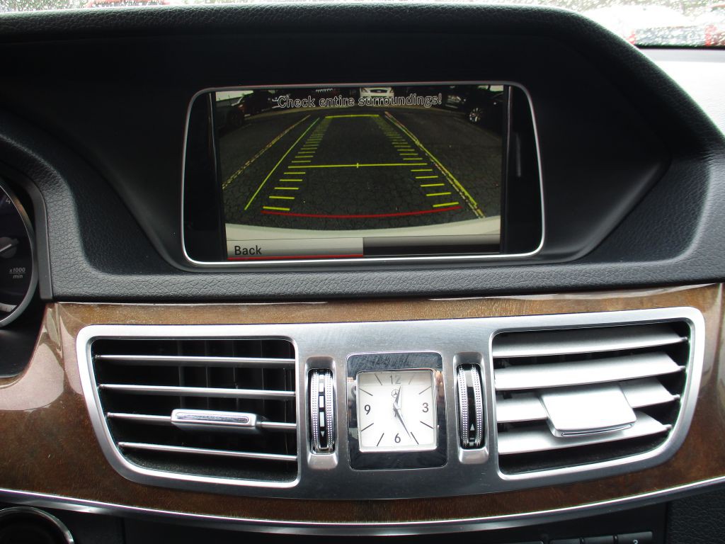 2014 Mercedes-Benz E-Class Image 14