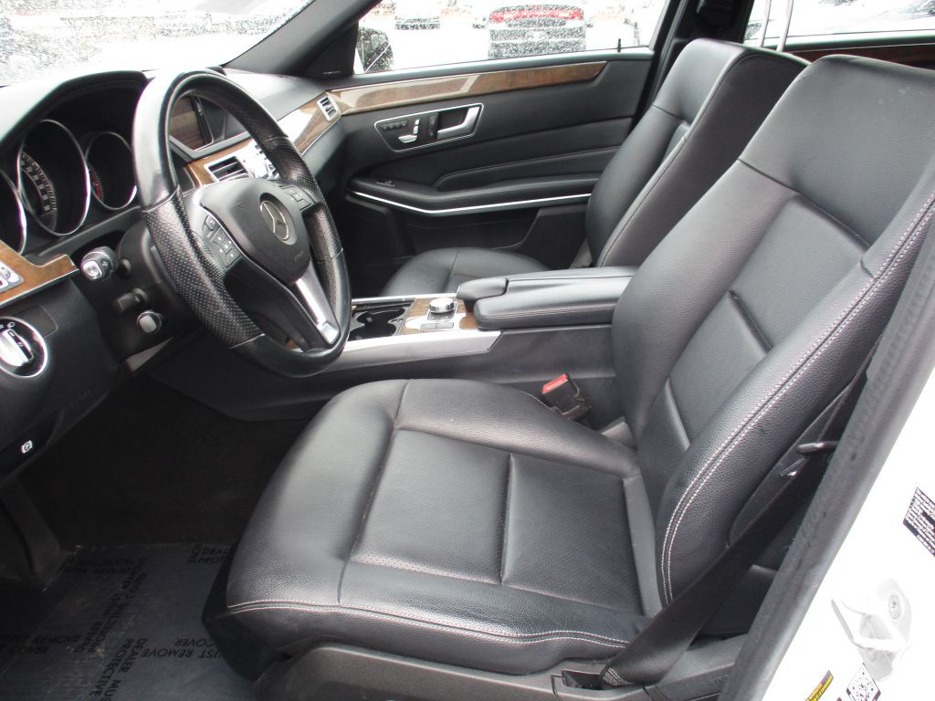 2014 Mercedes-Benz E-Class Image 17