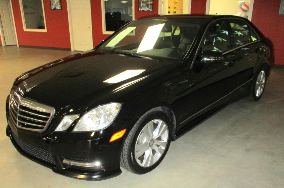 2013 Mercedes-Benz E-Class Image 3