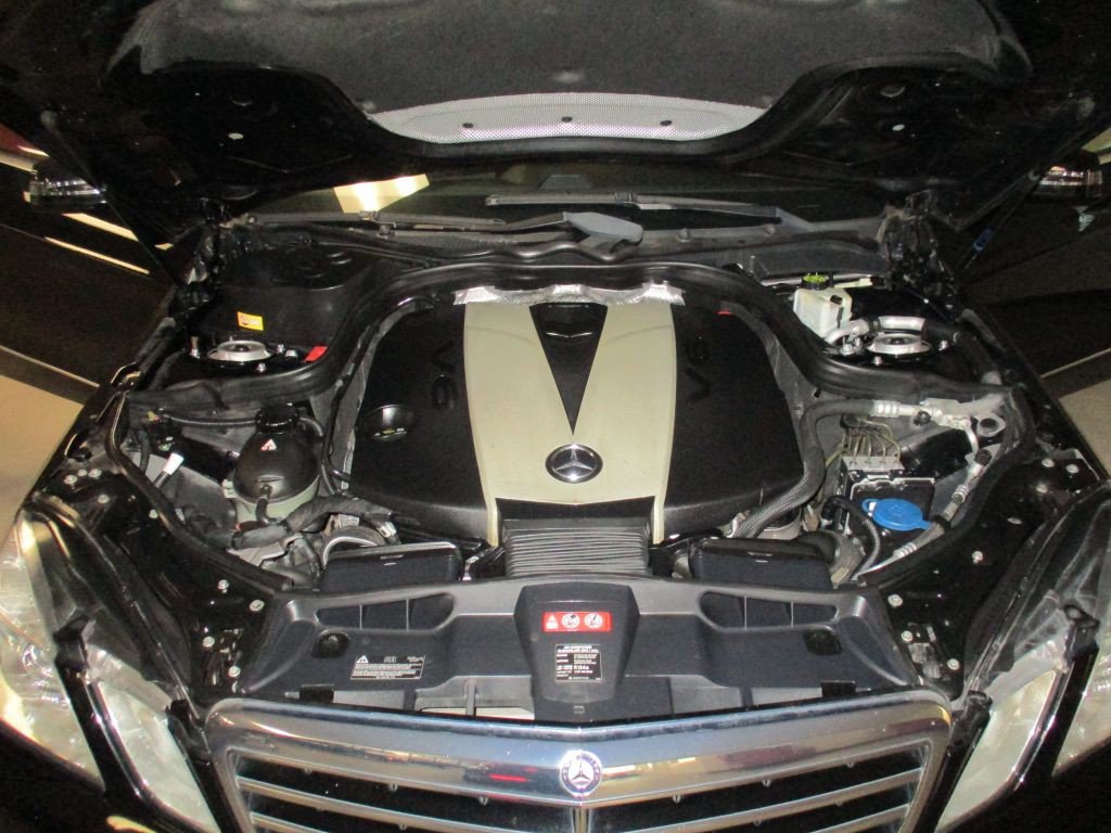 2013 Mercedes-Benz E-Class Image 16