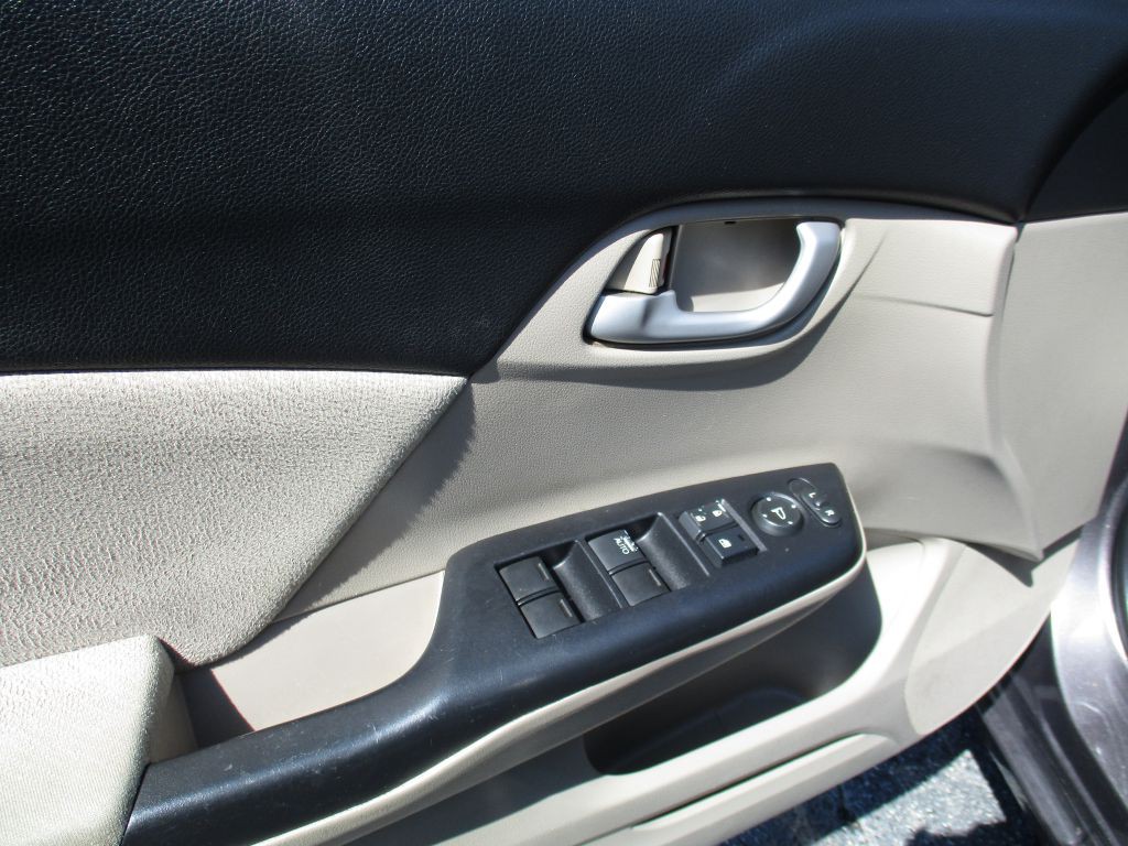 2013 Honda Civic Image 14
