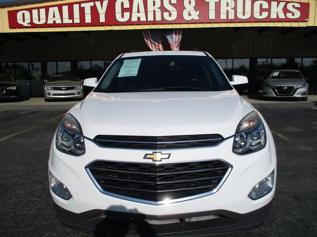 2017 Chevrolet Equinox Image 2