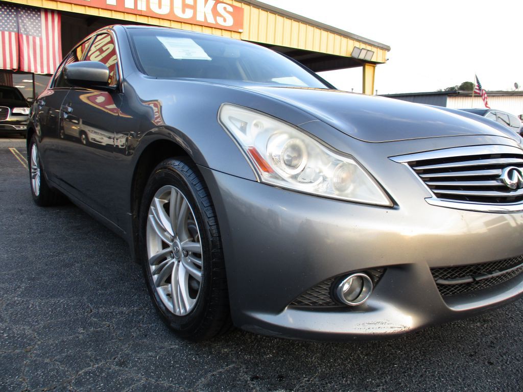 2011 INFINITI G25 Image 10
