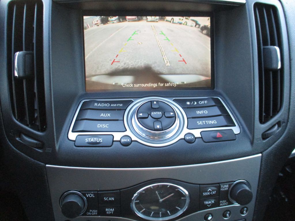2011 INFINITI G25 Image 14