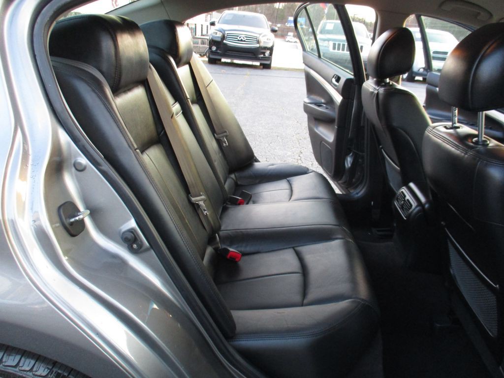 2011 INFINITI G25 Image 19