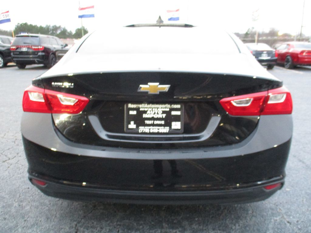 2019 Chevrolet Malibu Image 4