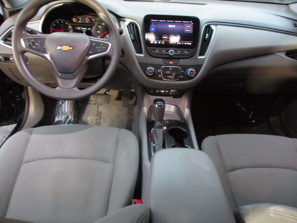 2019 Chevrolet Malibu Image 15