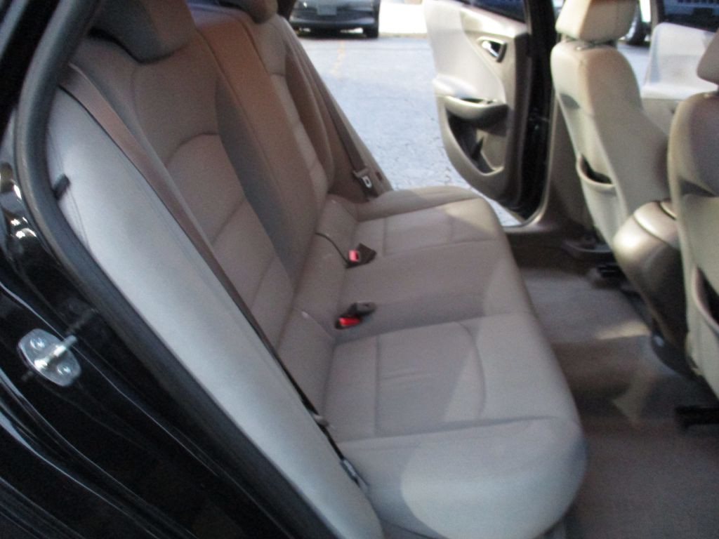 2019 Chevrolet Malibu Image 18