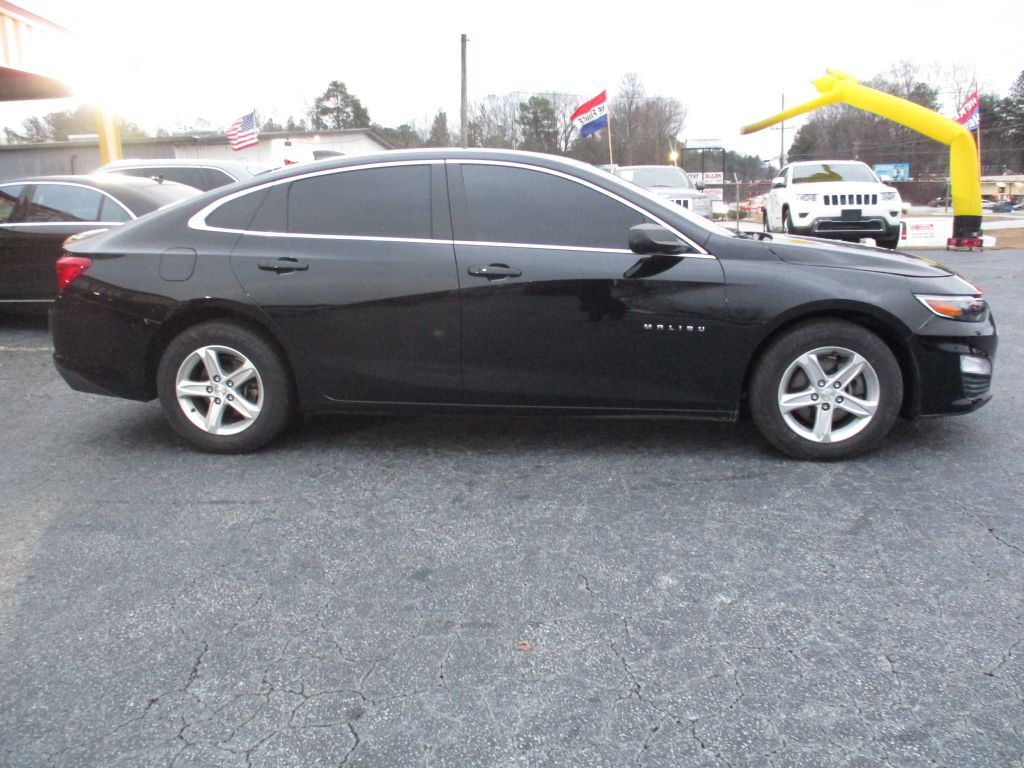 2019 Chevrolet Malibu Image 4