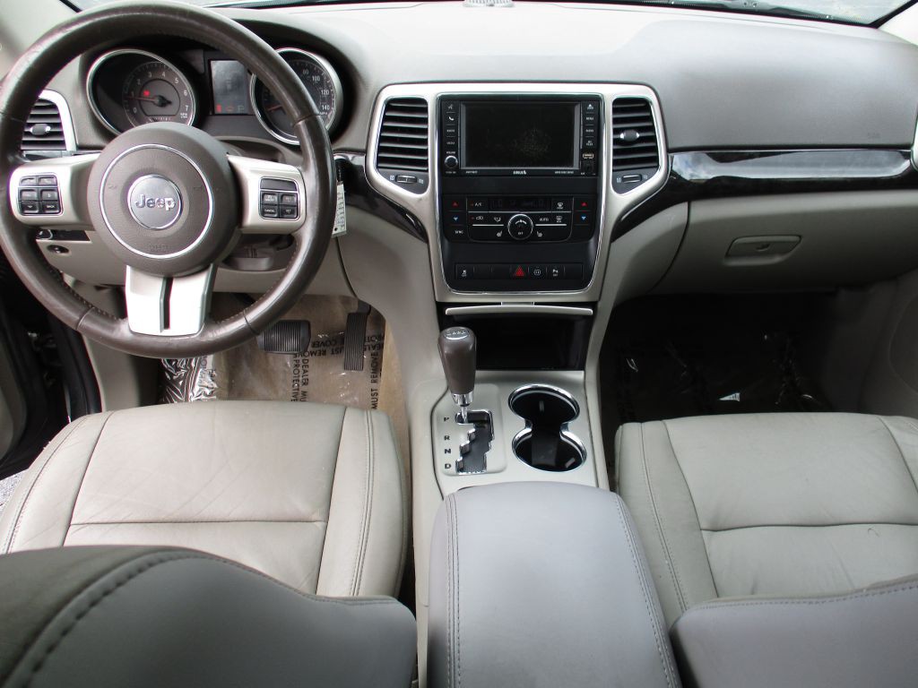 2012 Jeep Grand Cherokee Image 13