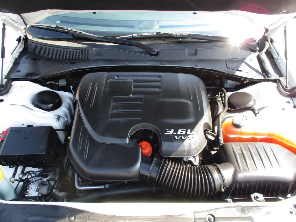 2015 Dodge Charger Image 29
