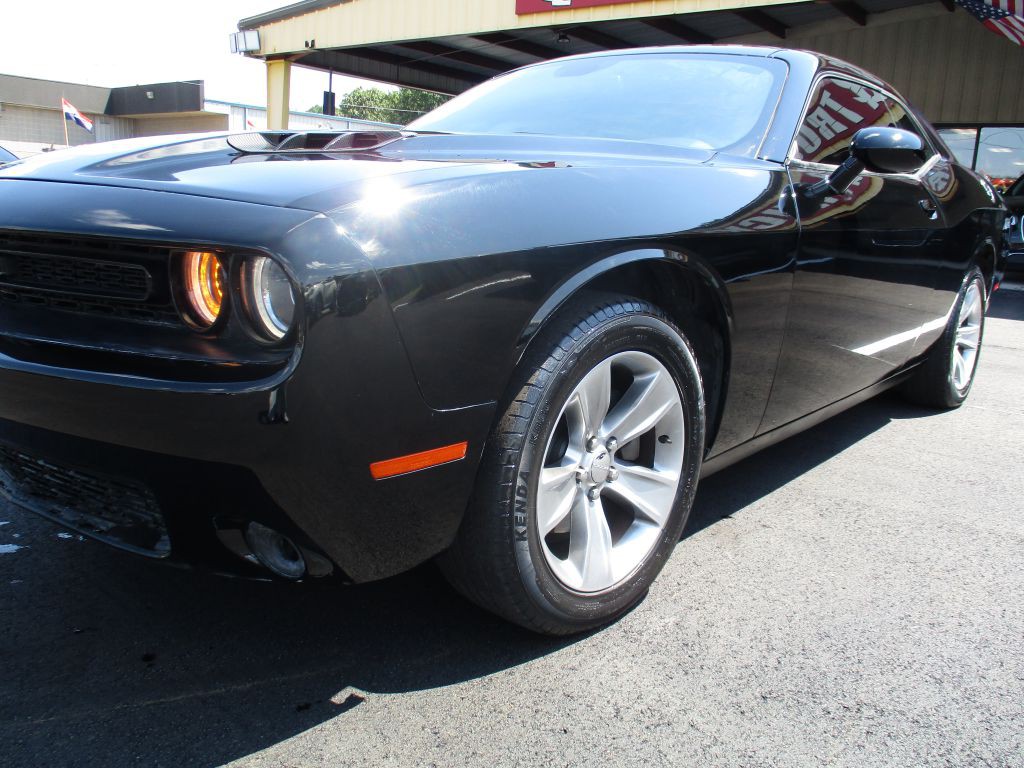 2019 Dodge Challenger Image 9