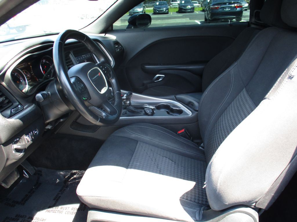 2019 Dodge Challenger Image 15