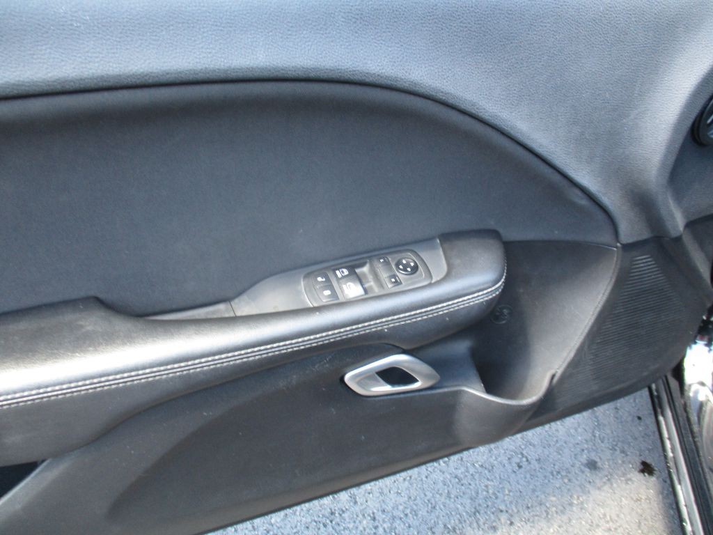 2019 Dodge Challenger Image 19