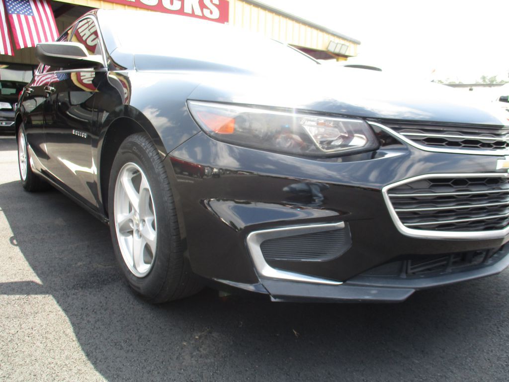 2017 Chevrolet Malibu Image 10