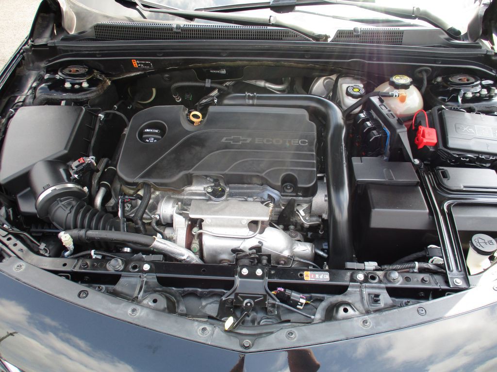 2017 Chevrolet Malibu Image 30
