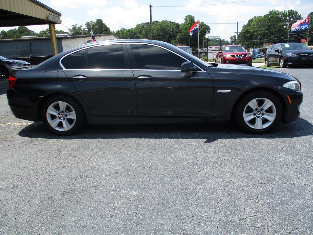 2012 BMW 5 Series Image 3
